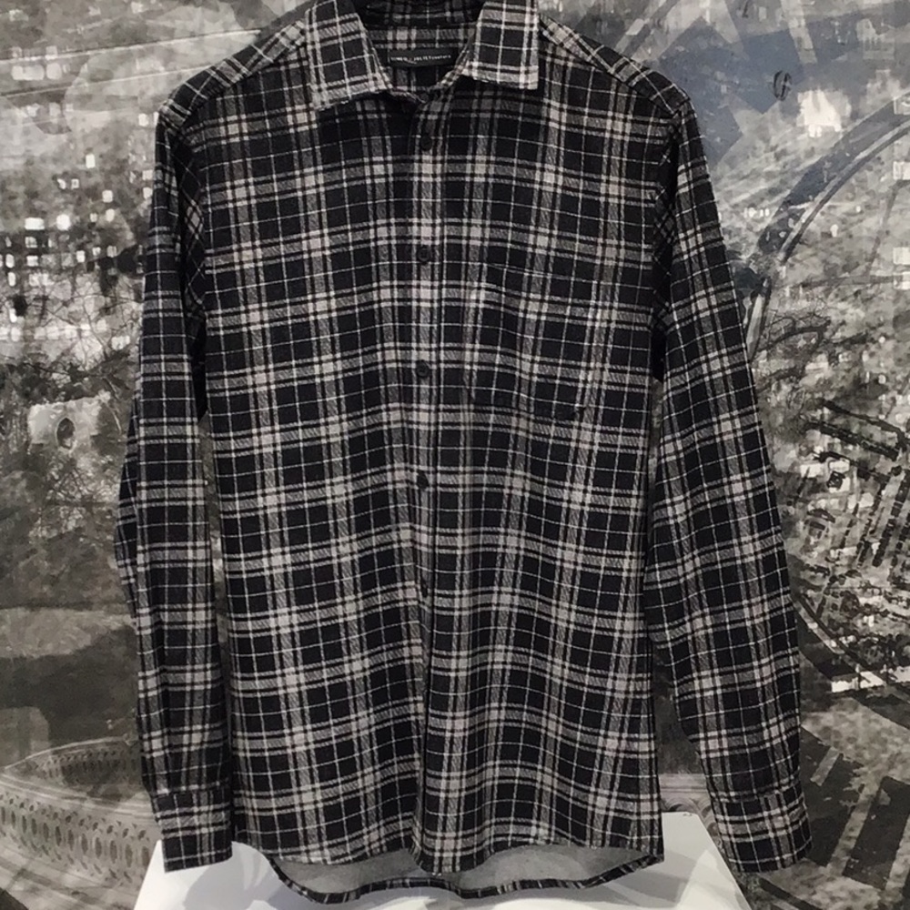 Romeo+Juliet Couture Plaid Button Down Shirt